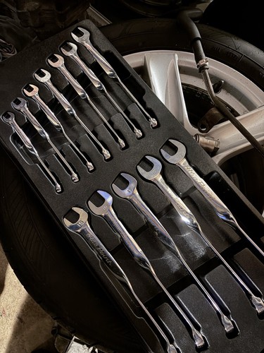 Blue point twisted spanners - twisted,